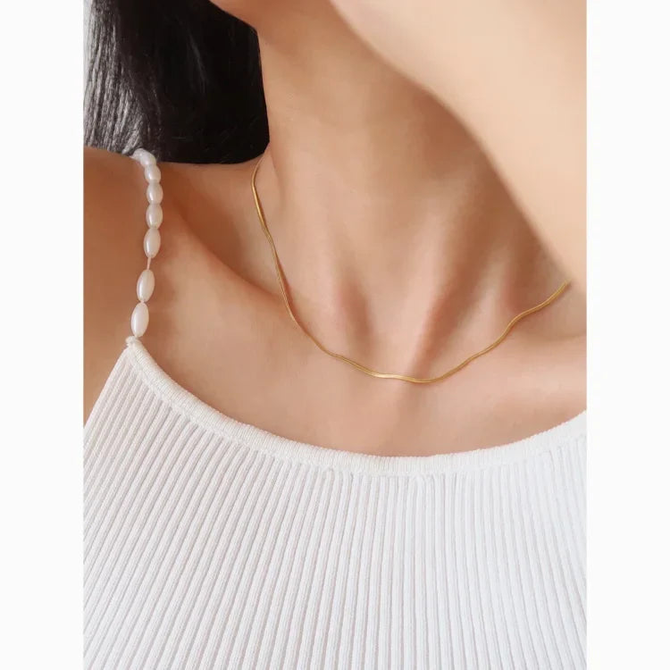 Isis - Collier chaîne serpent à l'élégance classique