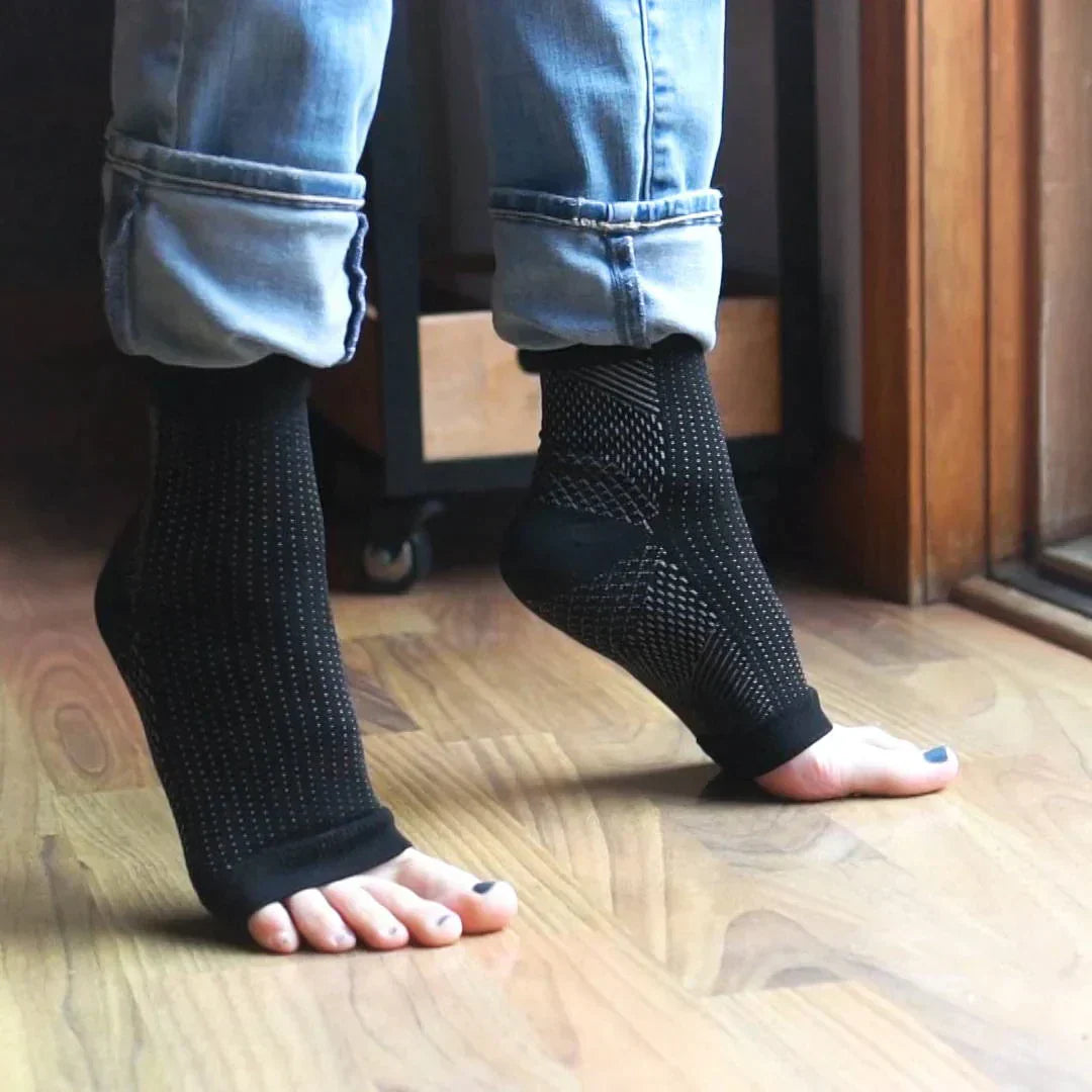 CompressPro - Compression Socks for Foot Pain Relief