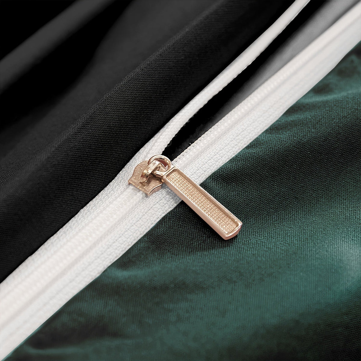 DragonflyDream - Elegant Dragonfly Bedding Set in Soft Satin Cotton