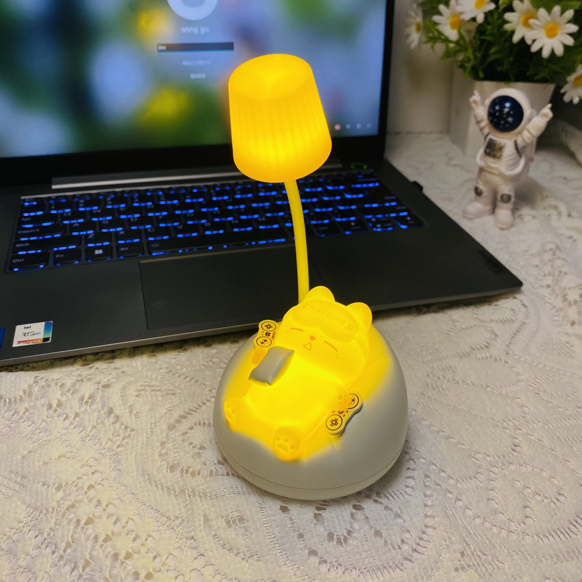 SleepyKitten Lamp - Rechargeable USB LED Cat Night Light