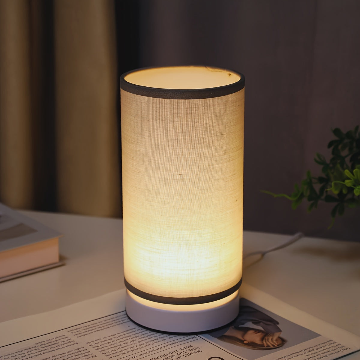 Kolumn - Cylindrical USB LED Table Lamp