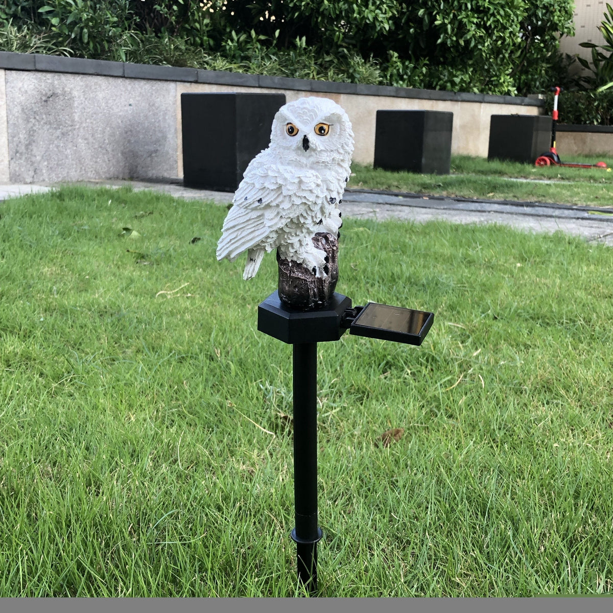 SolarOwl - Owl-Shaped Solar LED Garden Light