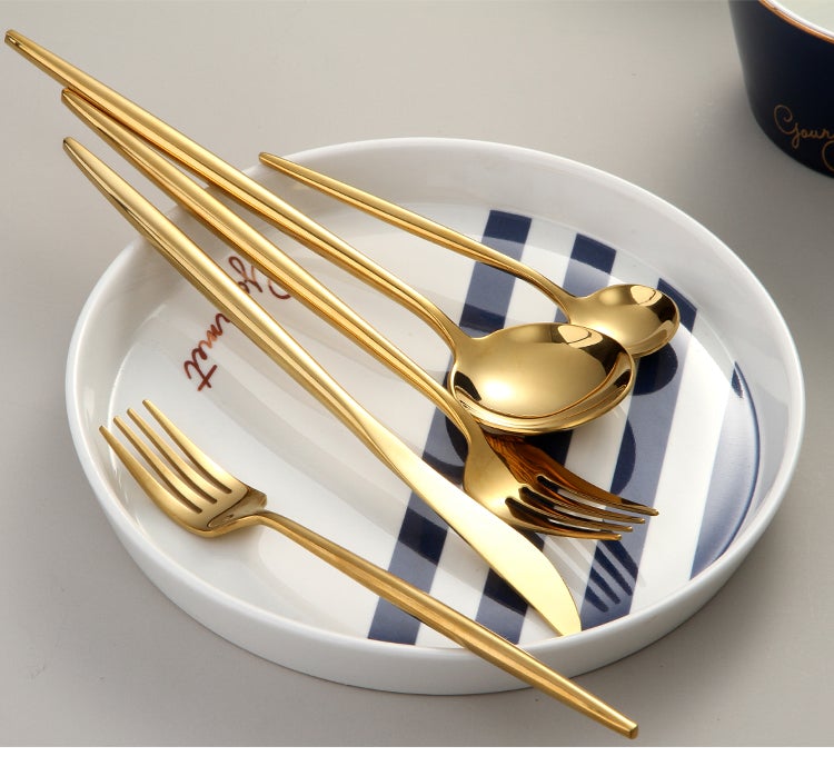 RoyalGlimmer Gold Cutlery Set - Elegant Flatware for a Luxurious Table