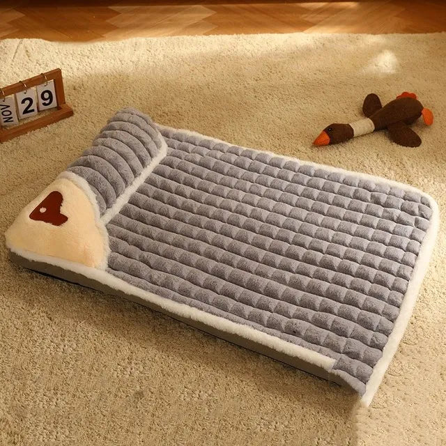 LuxePlush - Warm Dog Mat for Small and Medium Breeds
