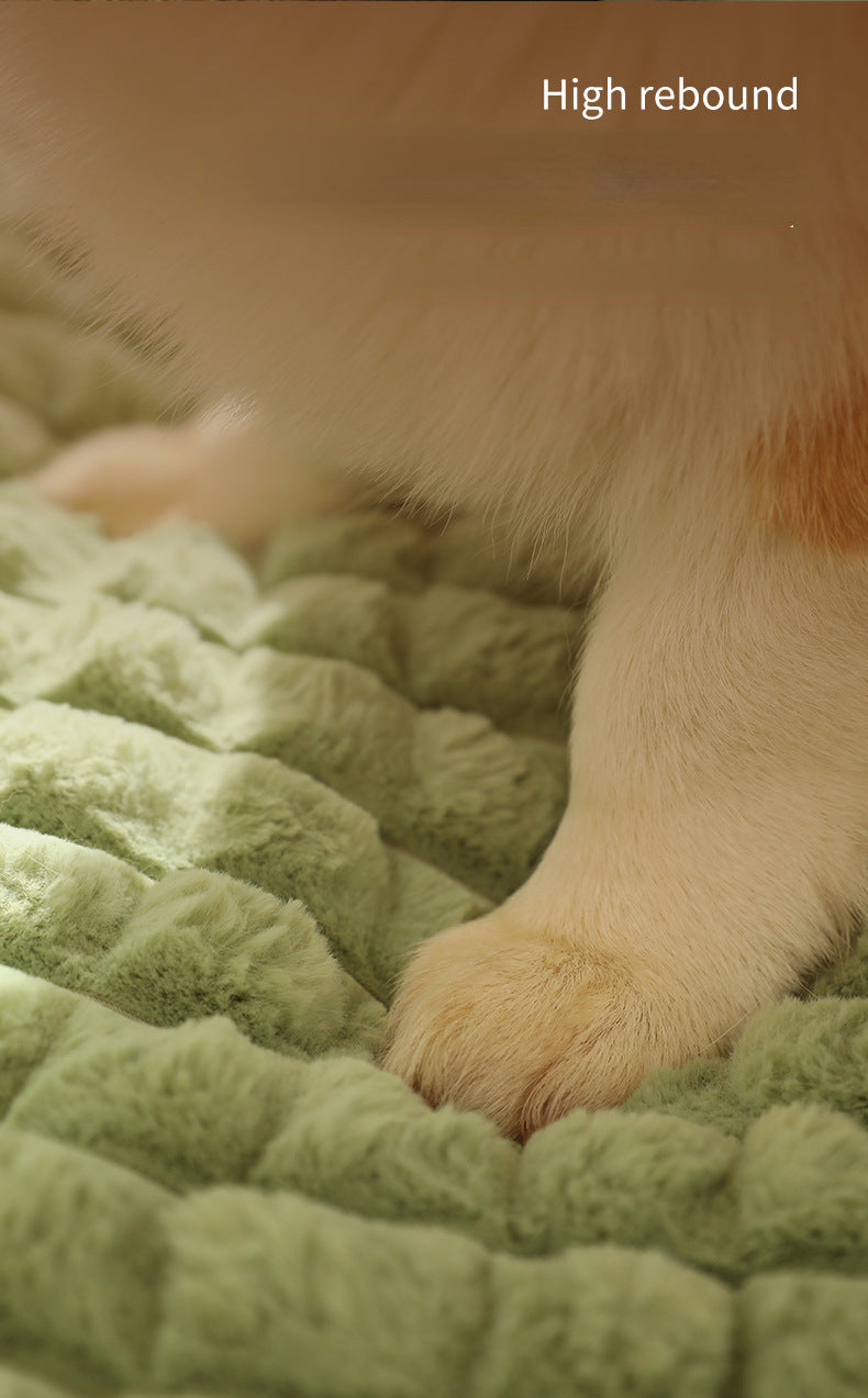 LuxePlush - Warm Dog Mat for Small and Medium Breeds