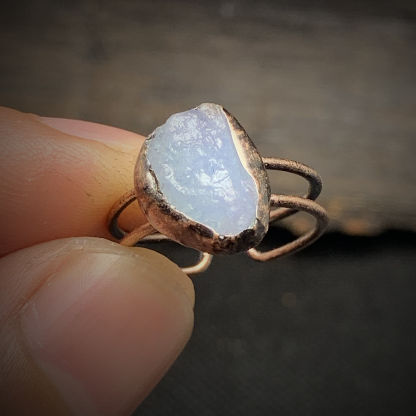 Selina - Bague pierre de naissance naturelle brute réglable