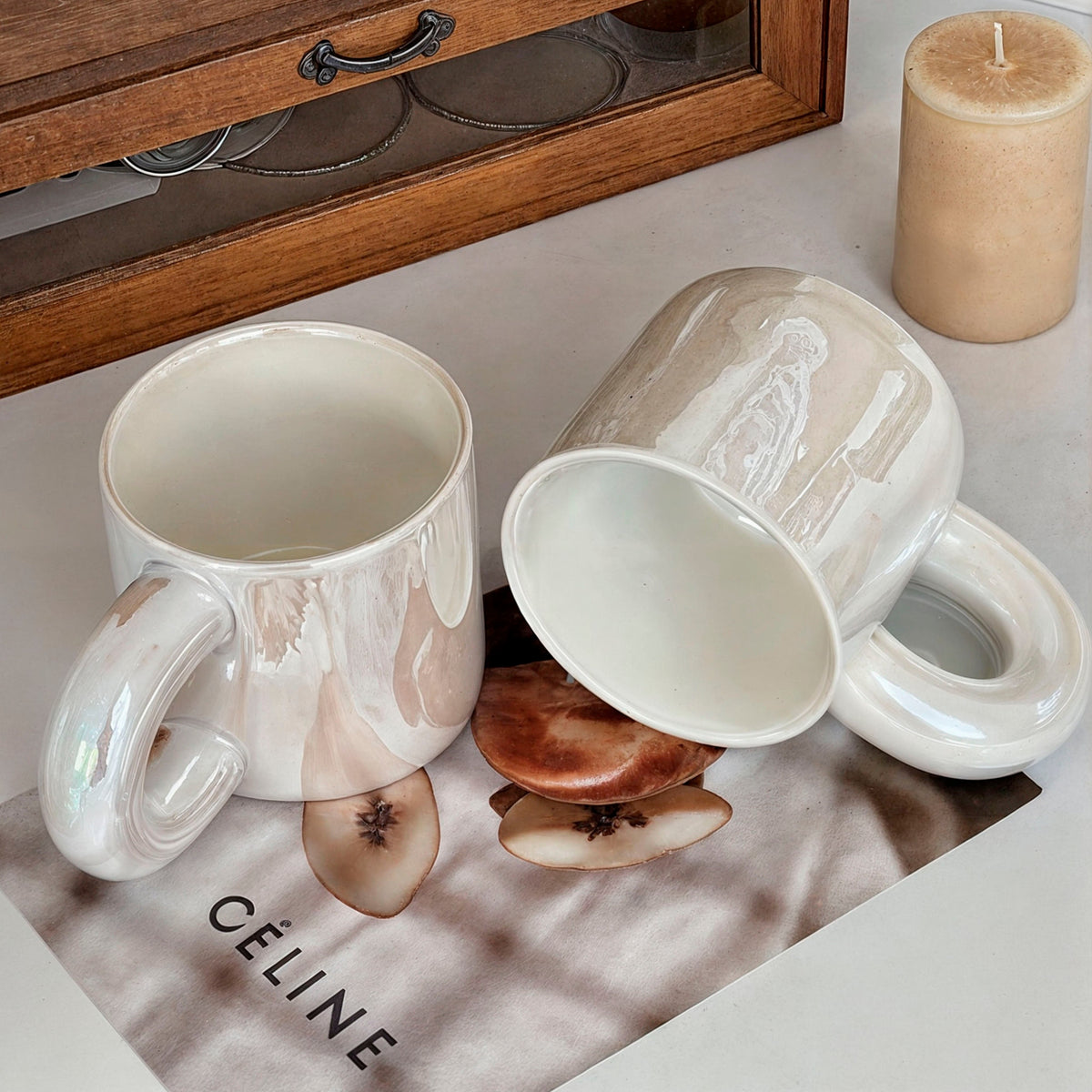 IridescentGlow - Luxury Porcelain Mug with Iridescent Shine