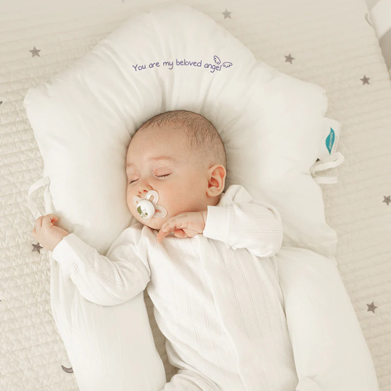 DreamNest - Oreiller Bébé Hypoallergénique Confort