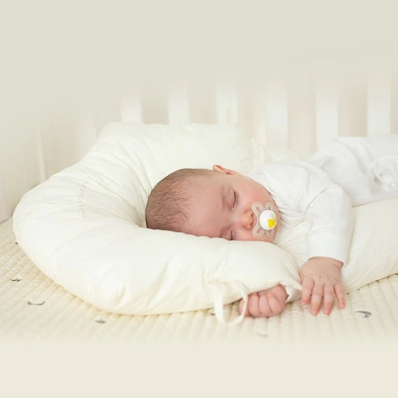 DreamNest - Hypoallergenic Comfort Baby Pillow