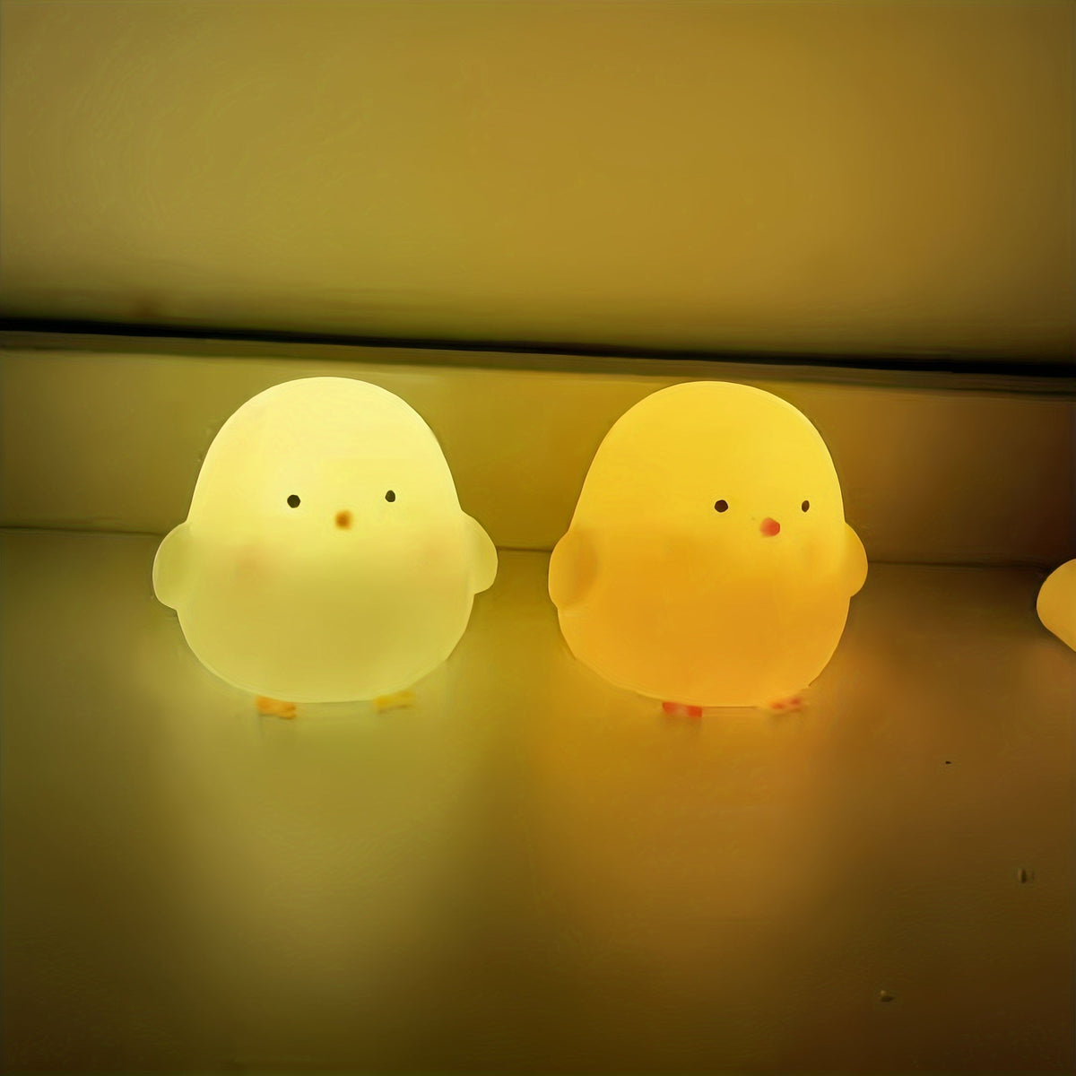 LumiKuiken - Chick LED Table Lamp with Soft, Soothing Light