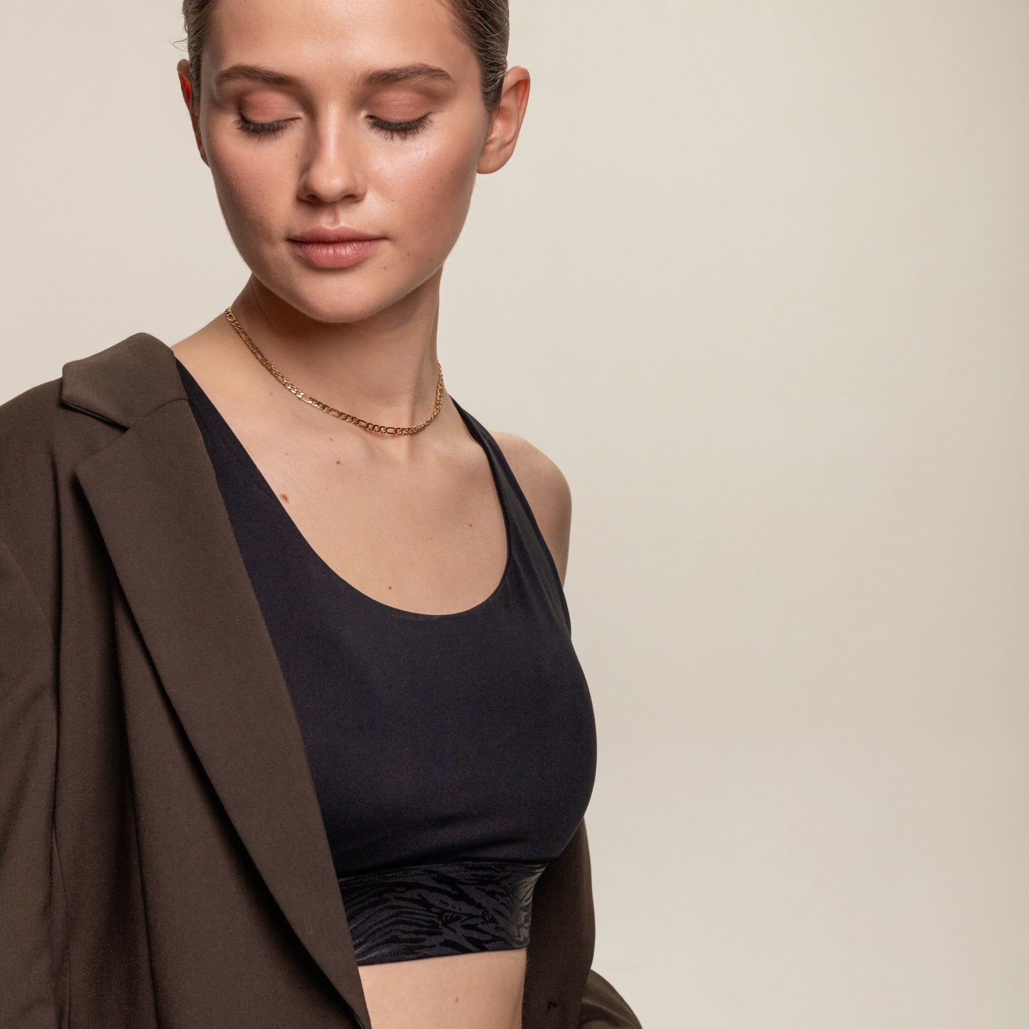 Lola - Collier ras-de-cou minimaliste élégant