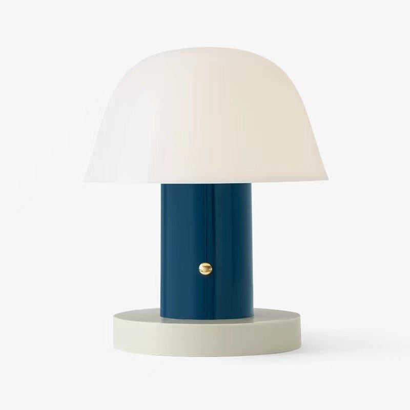 NatureGlow Lamp - Modern Mushroom-Design Table Lamp
