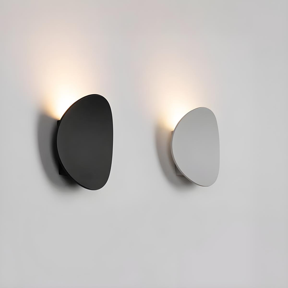 DuskGlow - Elegant Wall Sconce for Ambient Light