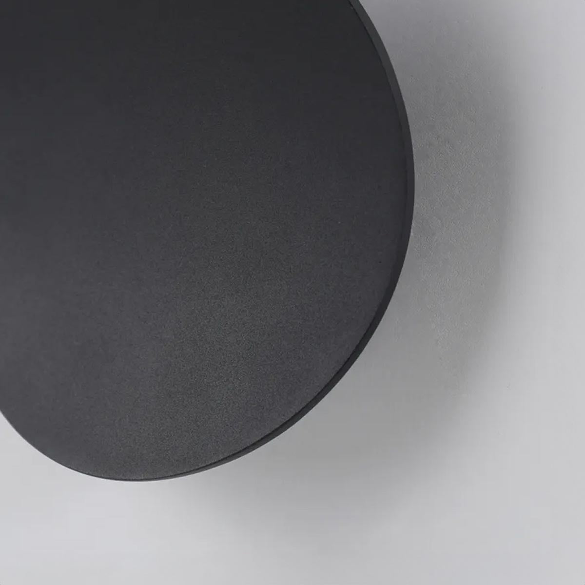 DuskGlow - Elegant Wall Sconce for Ambient Light