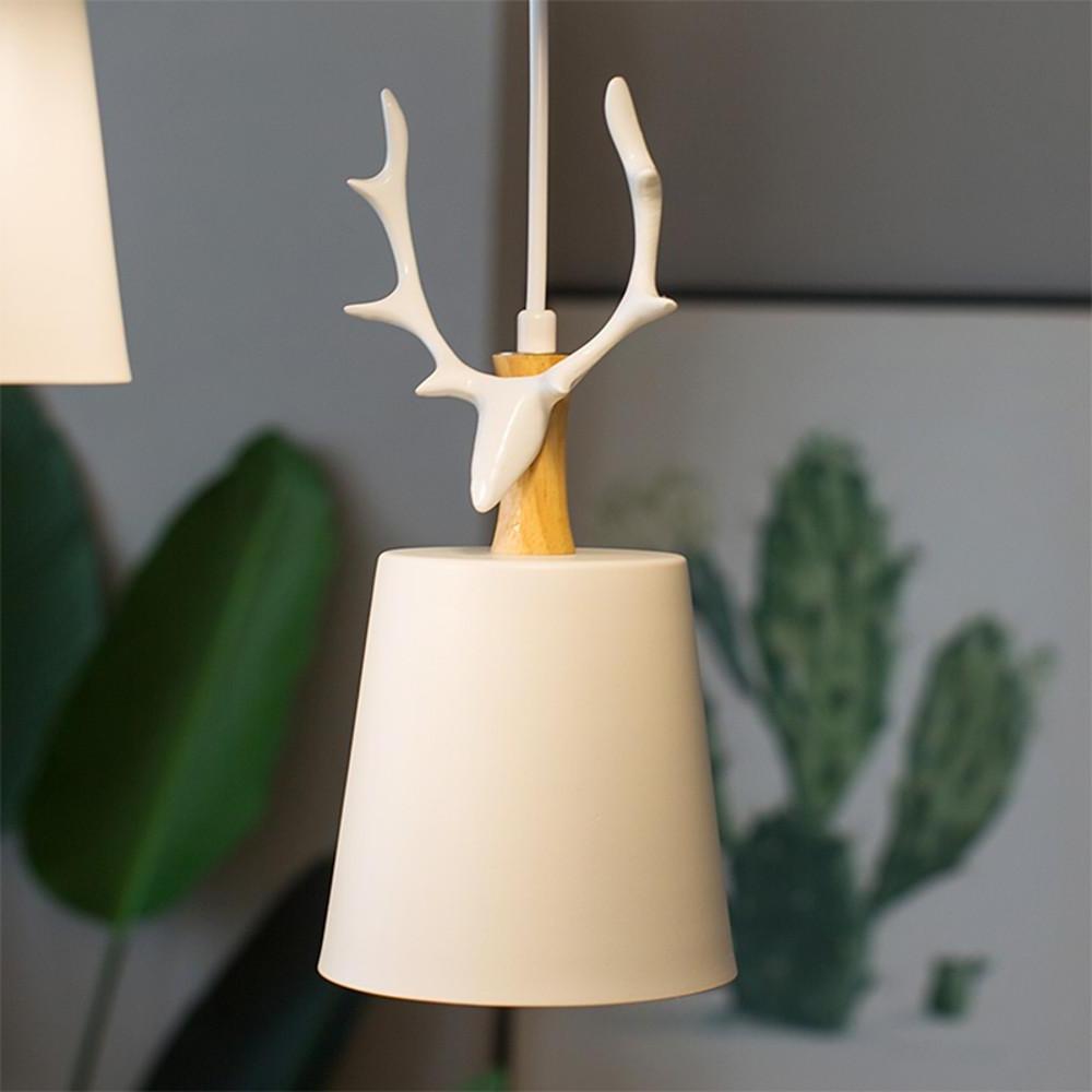 ForestGlow Pendant - Elegant LED Light with Antler Wood Design