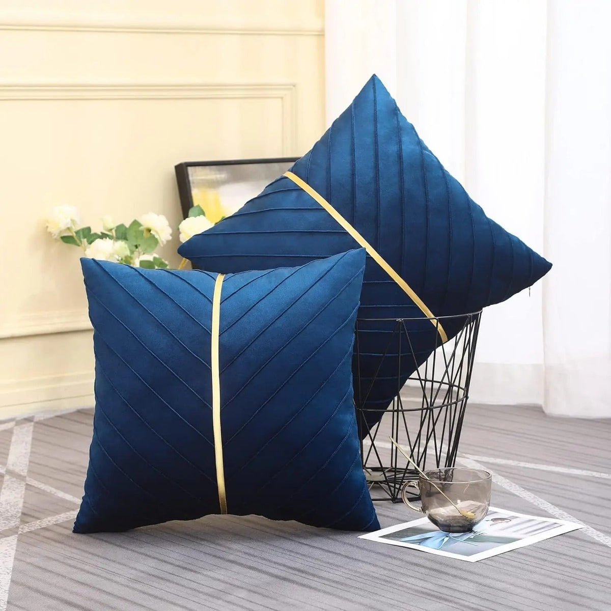 Noir Elegance - Velvet Cushion Cover with Gold Sequins