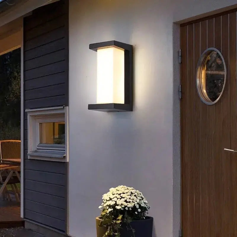 Linea - Outdoor Waterproof LED Wall Light with Motion Sensor