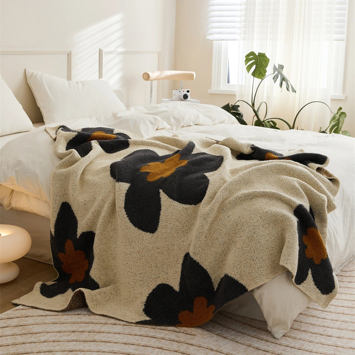 FloralSoft - Soft Warm Microfiber Throw with Floral Print