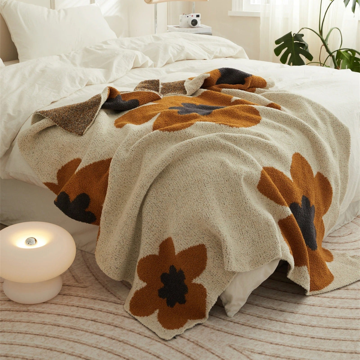 FloralSoft - Soft Warm Microfiber Throw with Floral Print