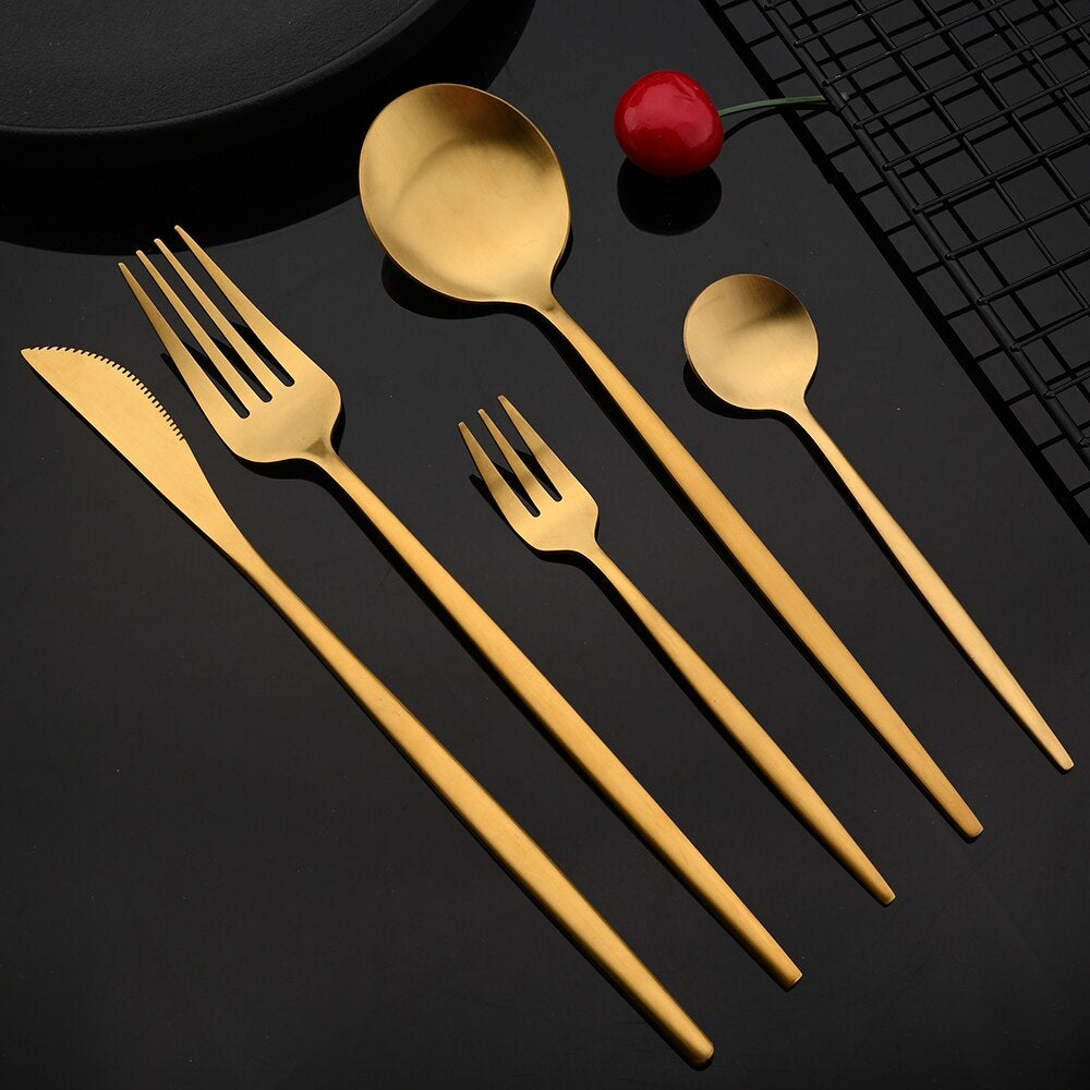 RoyalGlimmer Gold Cutlery Set - Elegant Flatware for a Luxurious Table