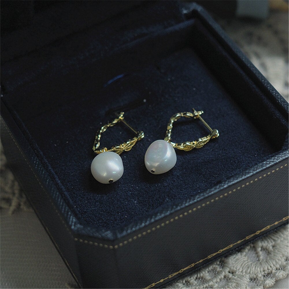 Vivienne - Natural Freshwater Pearl Earrings
