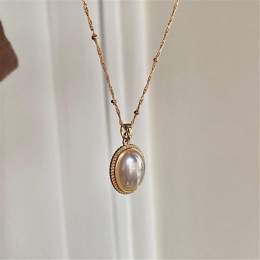LuminaPearl - Vintage Gold Pearl Necklace