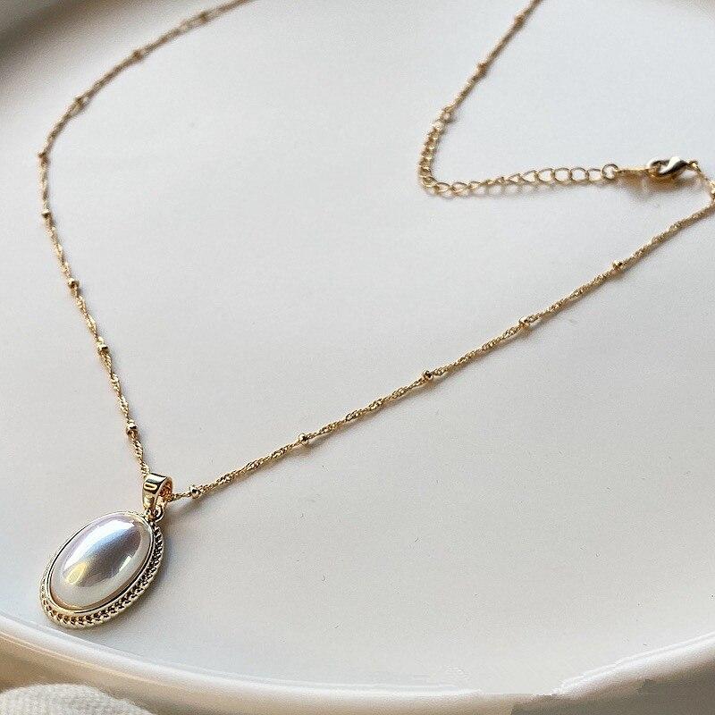 LuminaPearl - Vintage Gold Pearl Necklace