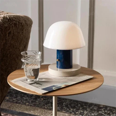 NatureGlow Lamp - Modern Mushroom-Design Table Lamp