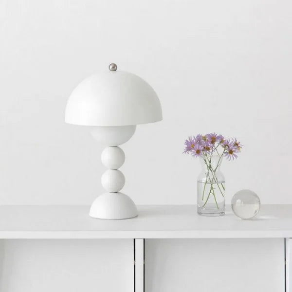 FlowerLight Portable Table Lamp - Artistic Flower-Shaped LED Lamp