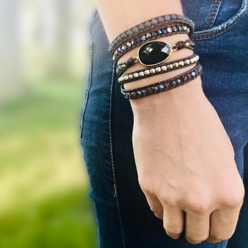 Lunara - Black Onyx Bracelet with Moon Charm