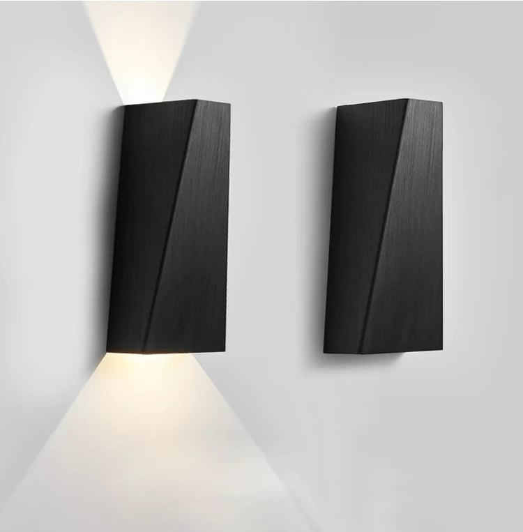 ChâteauLumière - Modular Luxury Wall Sconce for Modern Interiors