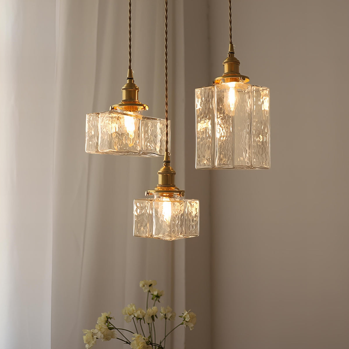 Lumière Light - Elegant Pendant Light with Gold Cable