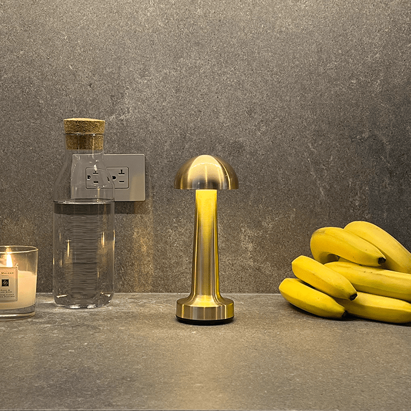 MantaGlow - Elegant Table Lamp for Refined Interiors