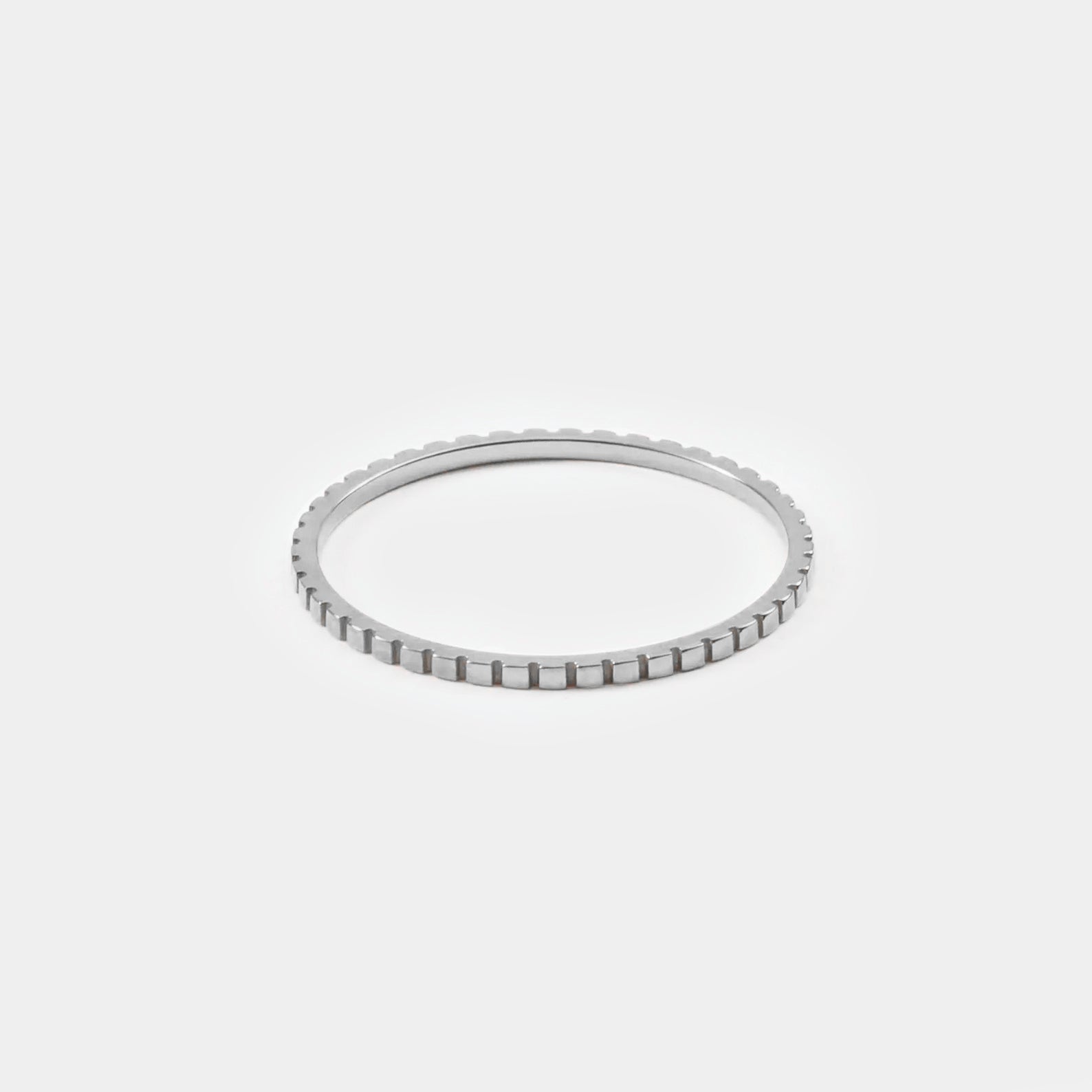 Lara - Bague fine minimaliste