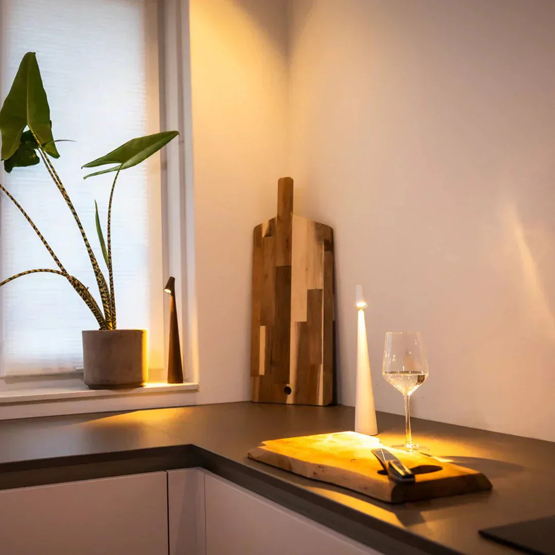 Spark Touch - Cordless Table Lamp with Adjustable Brightness