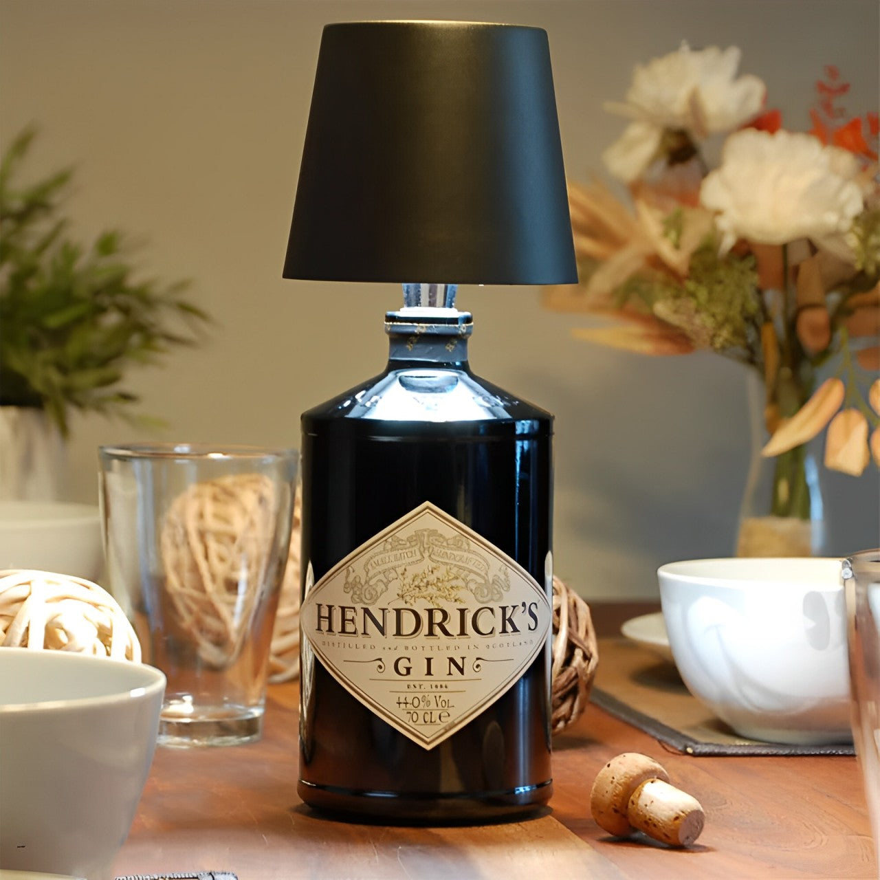Bottle Lamp Sans Fil - Lampe de table rechargeable en forme de bouteille