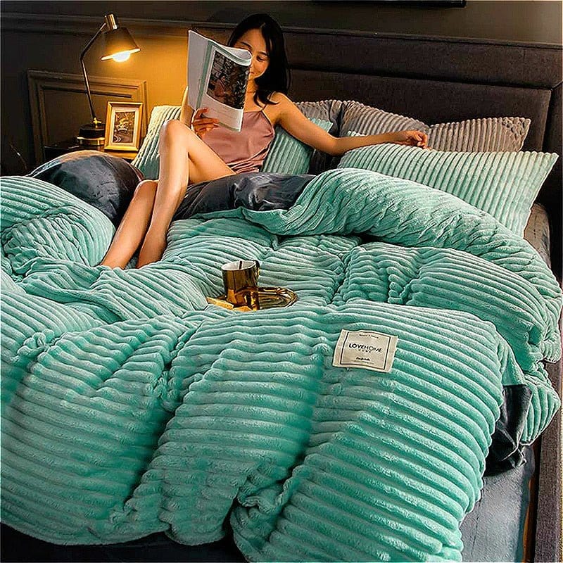 BurrowLux - Cozy Winter Duvet in Fleece and Microfiber