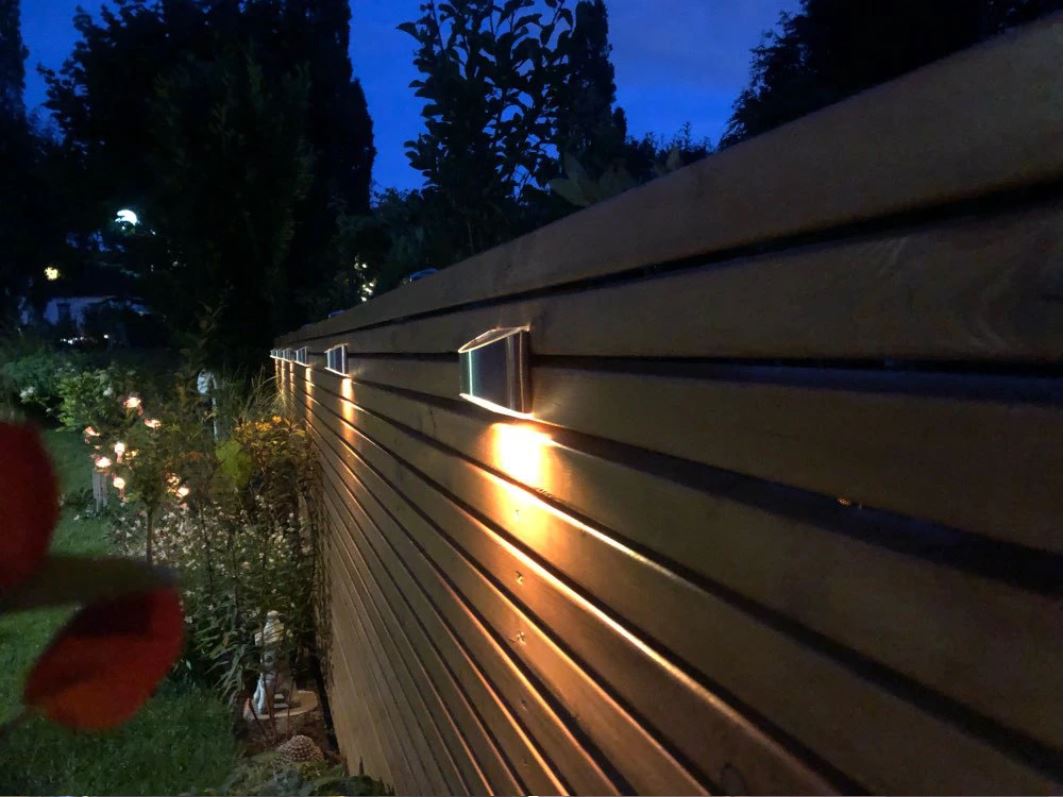 Solar LED Wall Lights - Wireless Deluxe Garden Lighting
