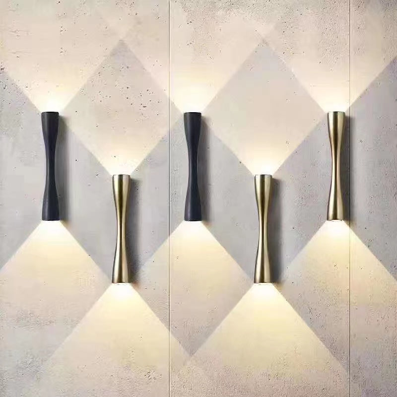 RéconfortGlow - Elegant Wall Sconce for Ambient Lighting