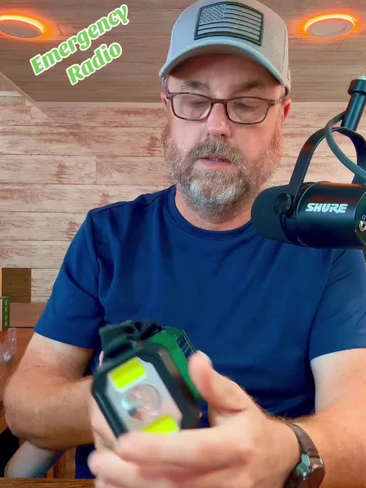 SurvivorPower - Radio d'urgence multifonction résistante