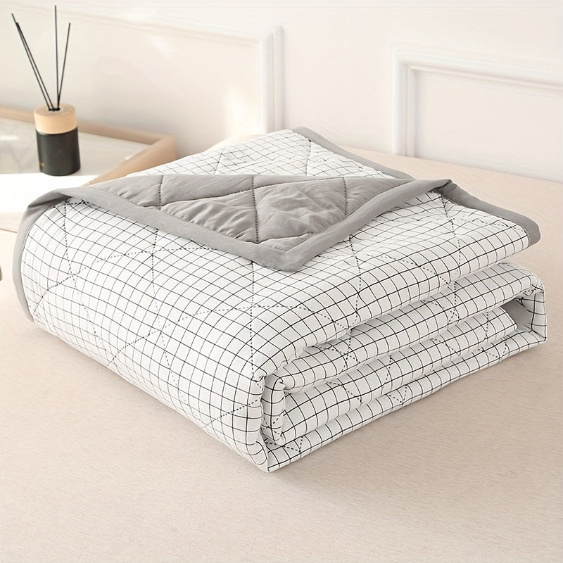TwillCrest - Preppy Checkered Summer Bedspread, Lightweight and Breathable