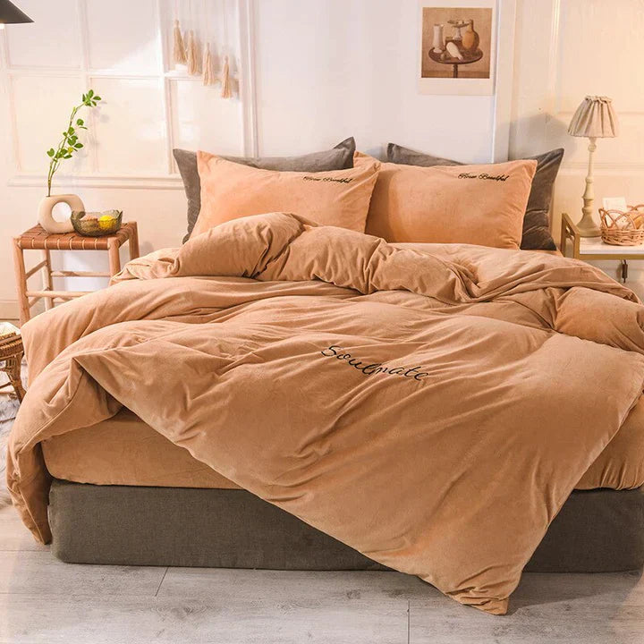 SilkCloud - Soft Warm Fleece 3-Piece Bedding Set
