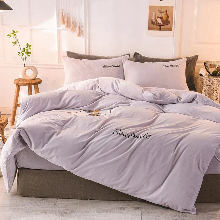SilkCloud - Soft Warm Fleece 3-Piece Bedding Set