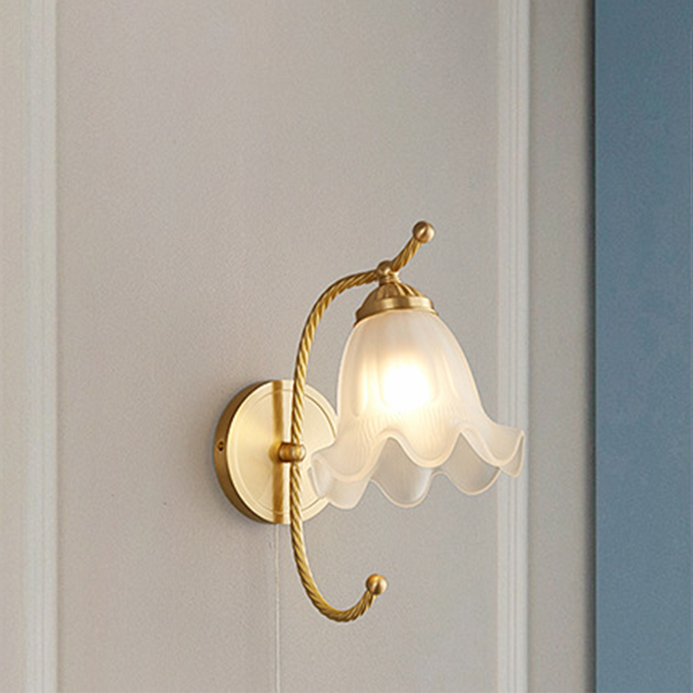Kalvane - Retro Glass Wall Sconce for a Warm Ambiance