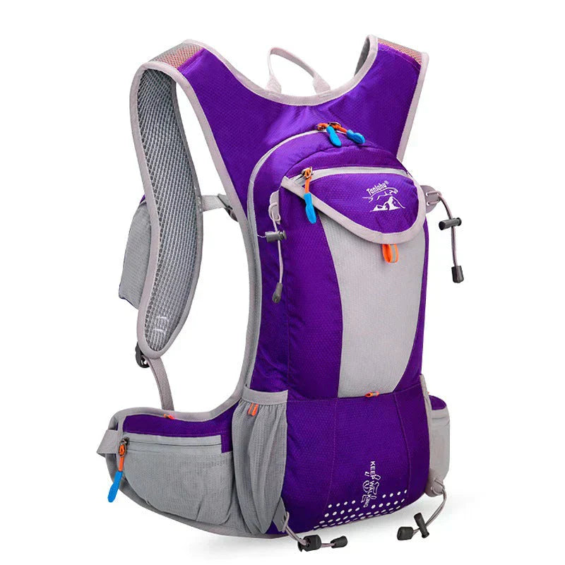 TravelLite - Ultralight Backpack with Integrated 2L Water Bladder