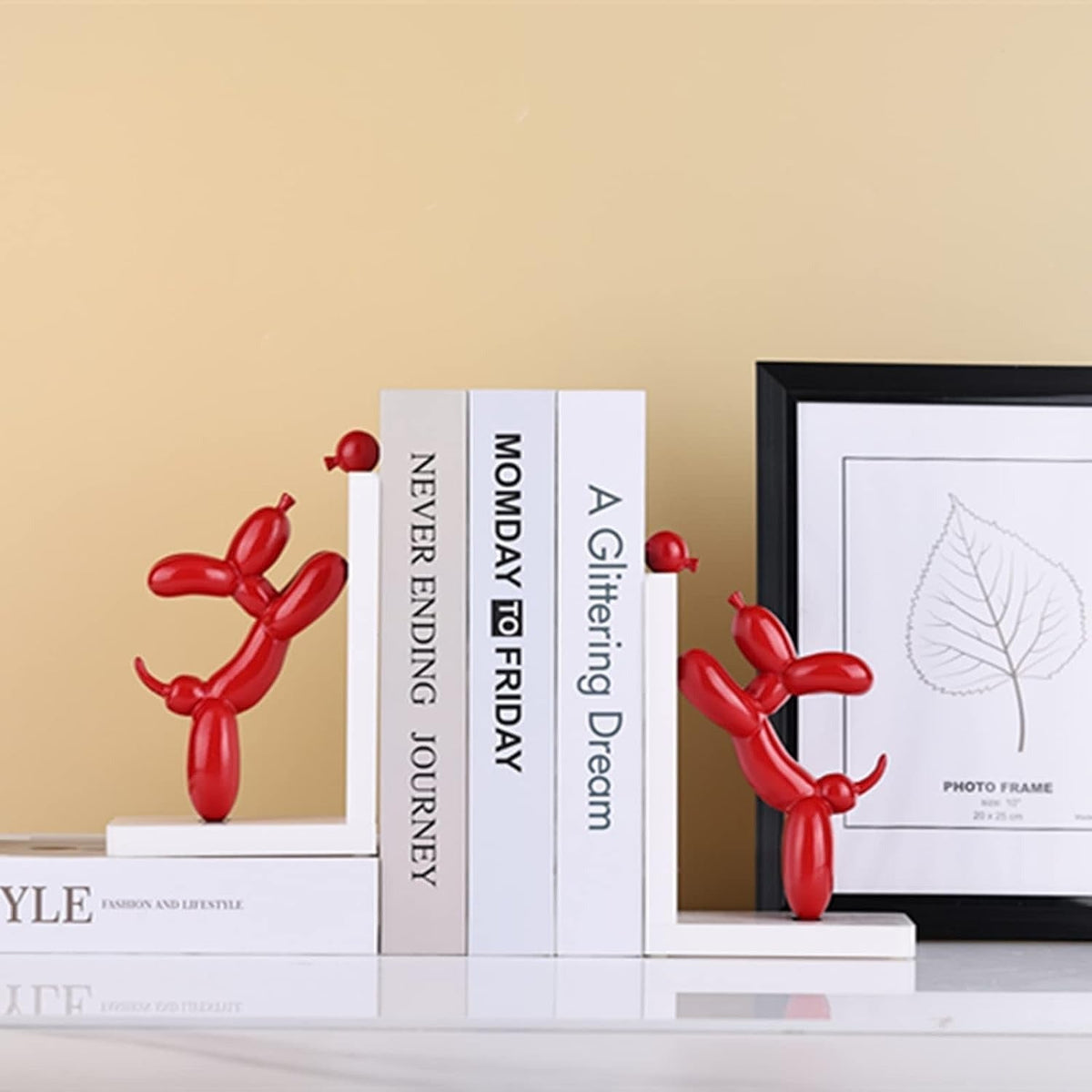 BalloonDog - Playful Bookends for Creative Interiors