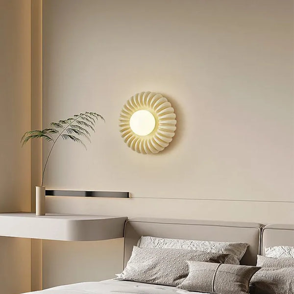 ArtisanGlow - Applique Murale en Résine Élégante pour Chambre