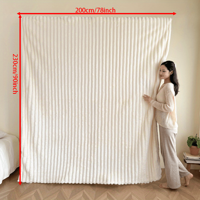 FlannelEase - Soft & Lightweight Flannel Blanket