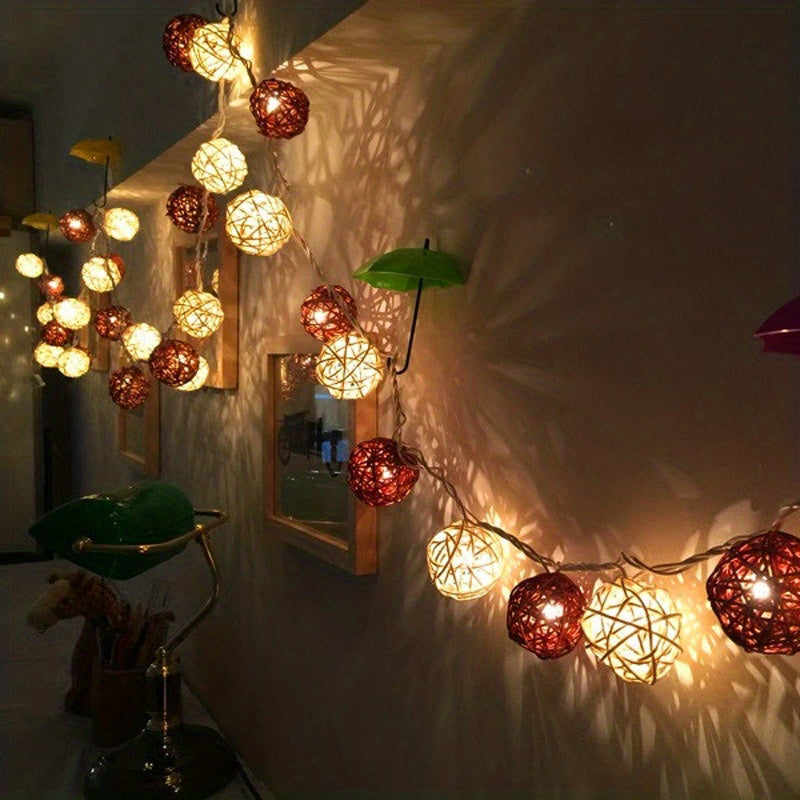 LuxAura - 2m Rattan Fairy Light String with 20 LEDs