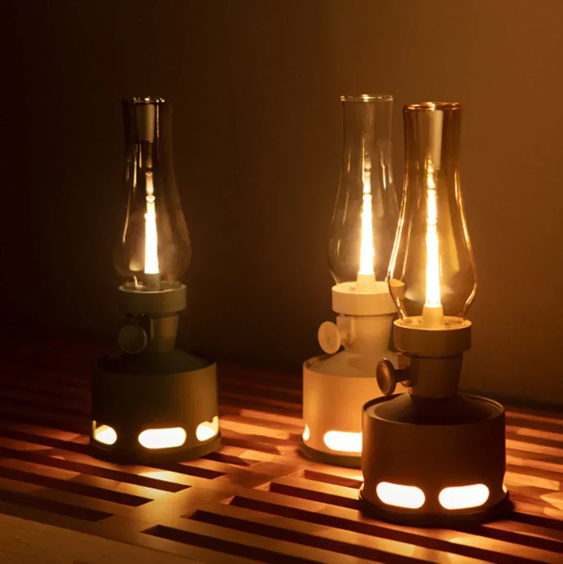 NostalgiaLamp - Vintage LED Lantern for Cozy Evenings